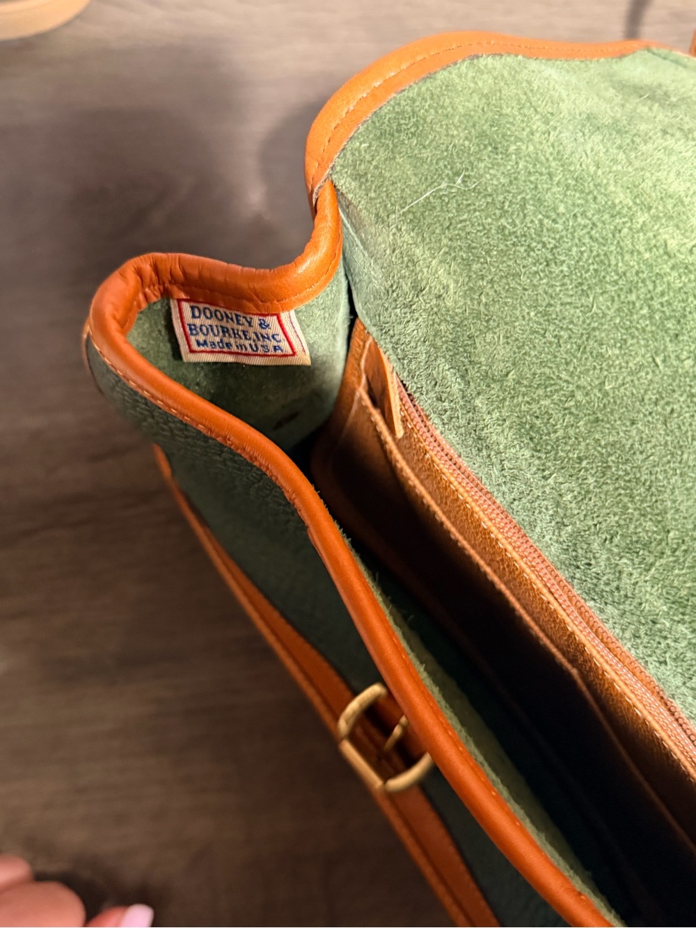 Dooney & Bourke Green Leather Crossbody with Tan Trim and Buckle - Picture 6 of 6